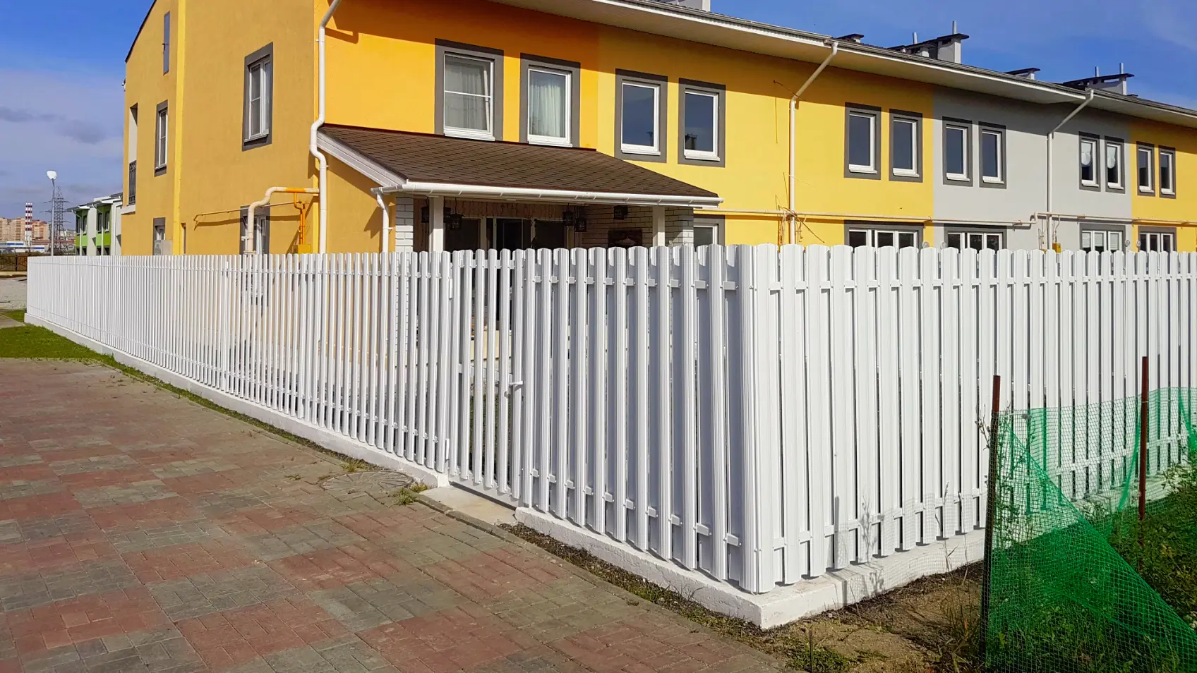 Фото 4 палисадник штакетник Полукруглый RAL9003 Белый двусторонний